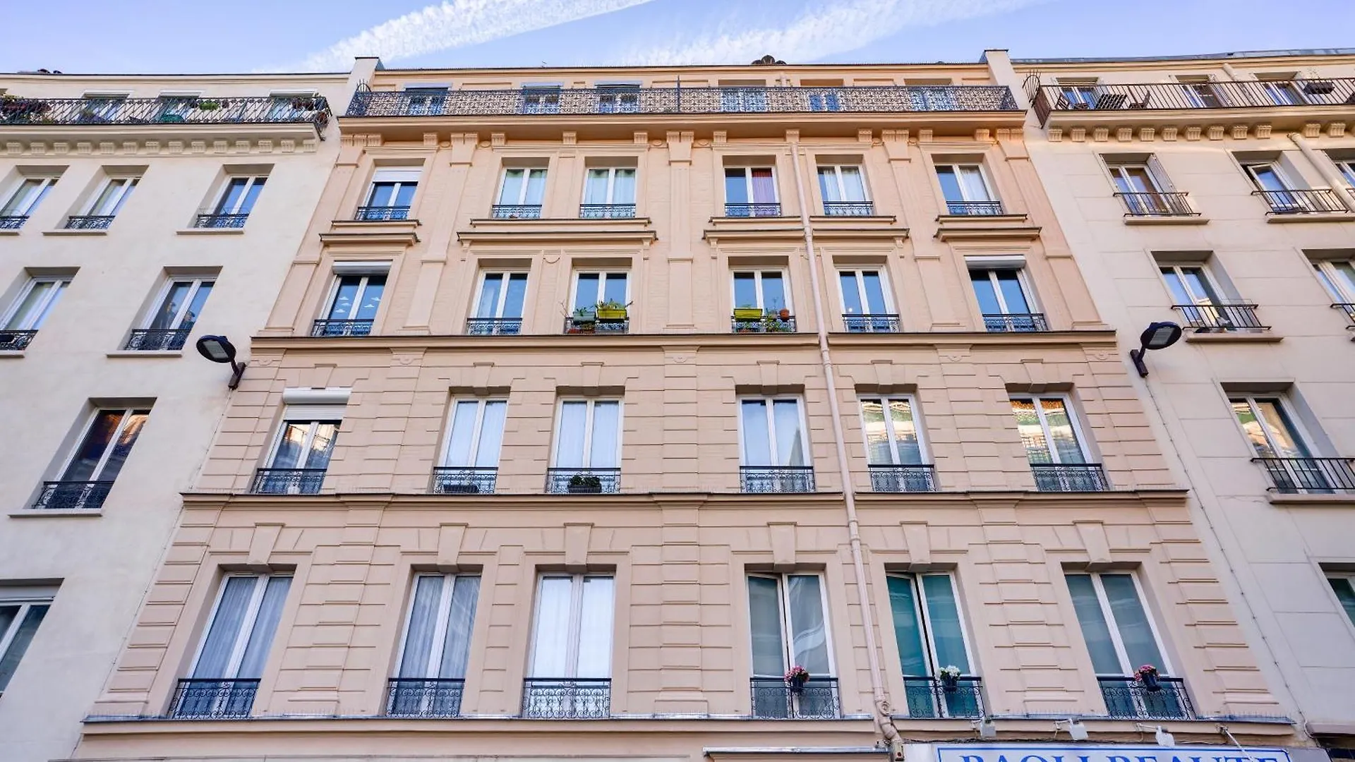 アパート 2 Bedrooms In The 15th District パリ